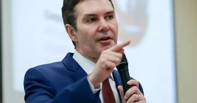Imagem ilustrativa da notícia MCMV transformou setor de construção no Brasil, diz ministro