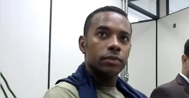 Imagem ilustrativa da notícia STF mantém prisão de Robinho após rejeitar Habeas Corpus