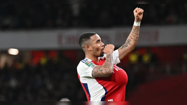 Imagem ilustrativa da notícia Com show de Gabriel Jesus, Arsenal avança na Copa da Liga