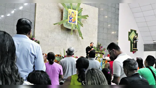 Imagem ilustrativa da notícia Devotos celebram novena de Nossa Senhora do Perpétuo Socorro