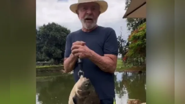 Imagem ilustrativa da notícia Lula pesca em Brasília nas vésperas de seus 79 anos