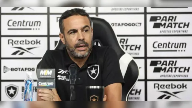 Imagem ilustrativa da notícia Clube do Qatar tenta levar Artur Jorge, técnico do Botafogo