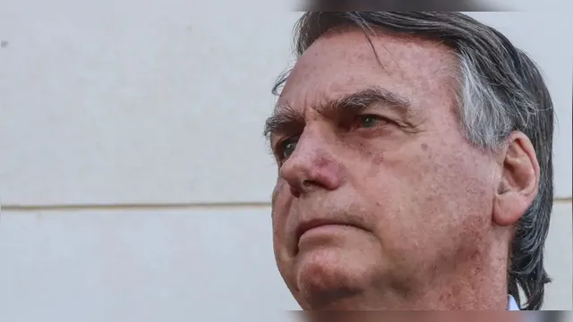 Imagem ilustrativa da notícia Golpe, pandemia, joias, TSE: o que pesa contra Bolsonaro?