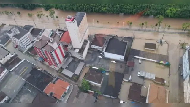 Imagem ilustrativa da notícia Santa Catarina tem alertas altos para deslizamentos 