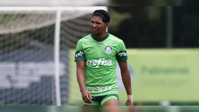 Imagem ilustrativa da notícia Negociação: Rony dá resposta final sobre proposta do Fluminense