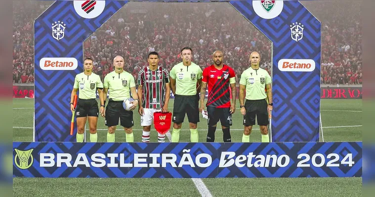 Imagem ilustrativa da notícia Fluminense empata com o Athletico e se mantém fora do Z4