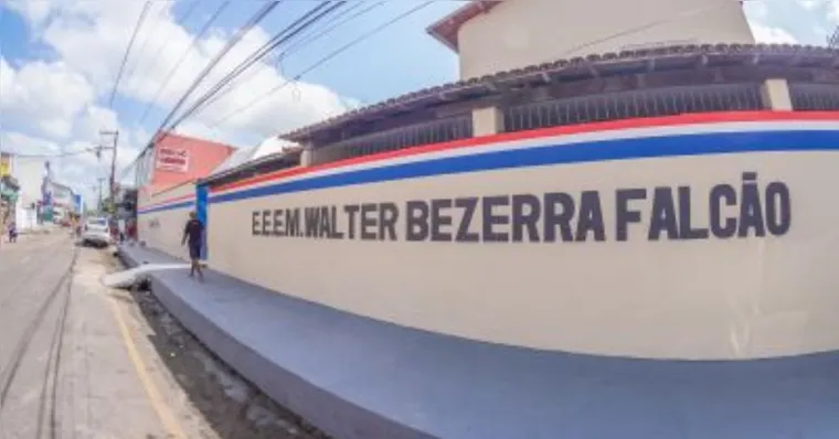 Imagem ilustrativa da notícia Governo entrega escola de tempo integral em Ananindeua