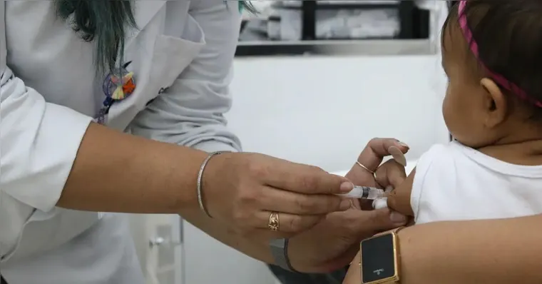 Imagem ilustrativa da notícia Sem gotinha: entenda o esquema vacinal contra a polio