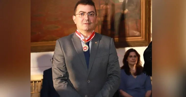 Imagem ilustrativa da notícia TRE do Pará entrega homenagem para Alexandre Tourinho
