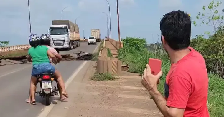 Imagem ilustrativa da notícia Vídeo! Vereador denunciava condições de ponte na hora do desabamento