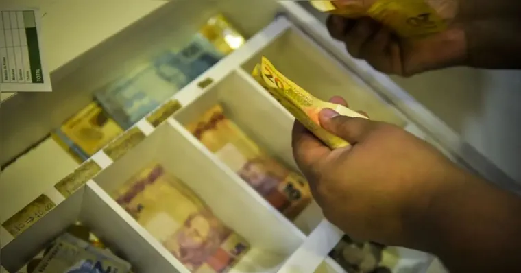 Imagem ilustrativa da notícia Aposentados e pensionistas poderão antecipar R$ 150 do INSS