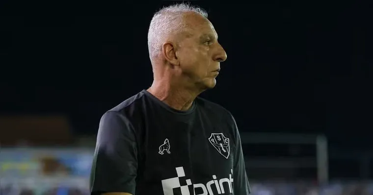 Imagem ilustrativa da notícia Márcio Fernandes destaca Esli e pede a Fiel no Mangueirão
