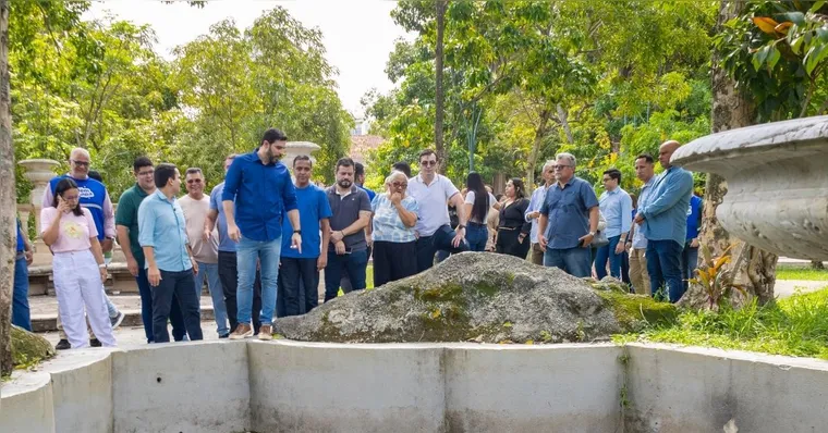 Imagem ilustrativa da notícia Prefeito anuncia mutirão de limpeza em 22 praças de Belém