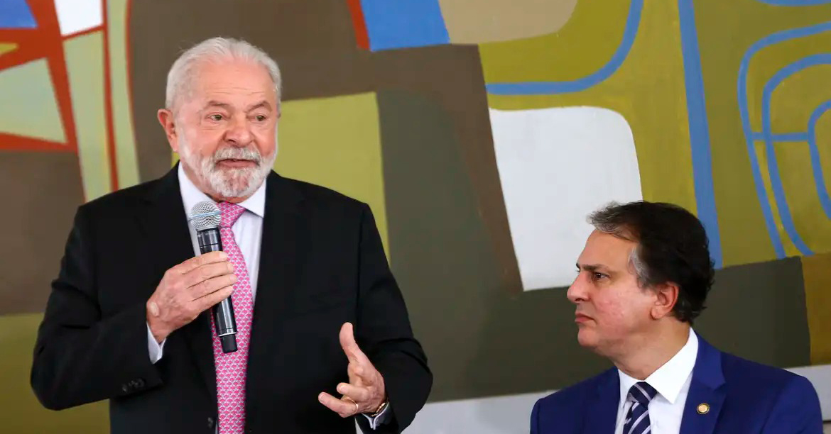 Ele alertou que a abertura dos portões será às 12h, o fechamento, às 13h e o início da prova, meia hora depois.