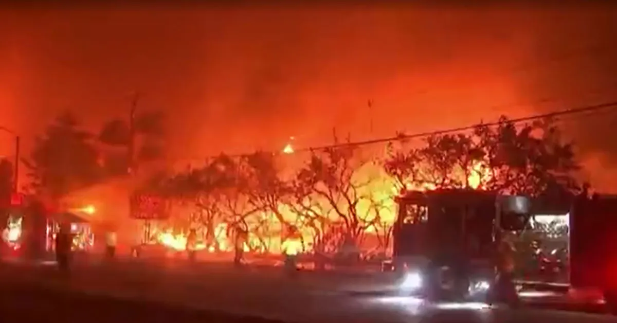 16 pessoas morreram e milhares de casas e empresas foram destruídas