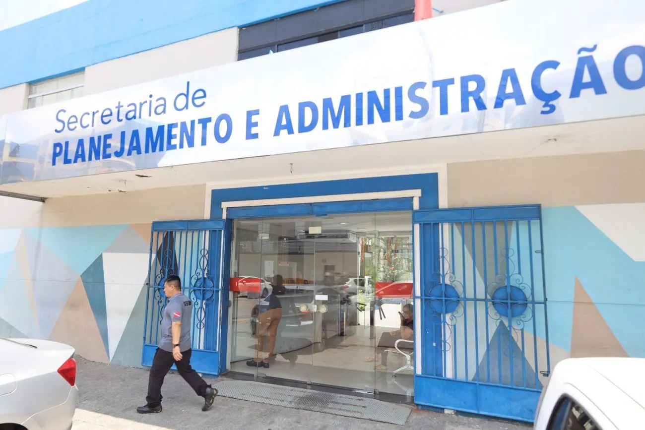 As cédulas também poderão ser emitidas para estagiários, conselheiros, temporários e comissionados.