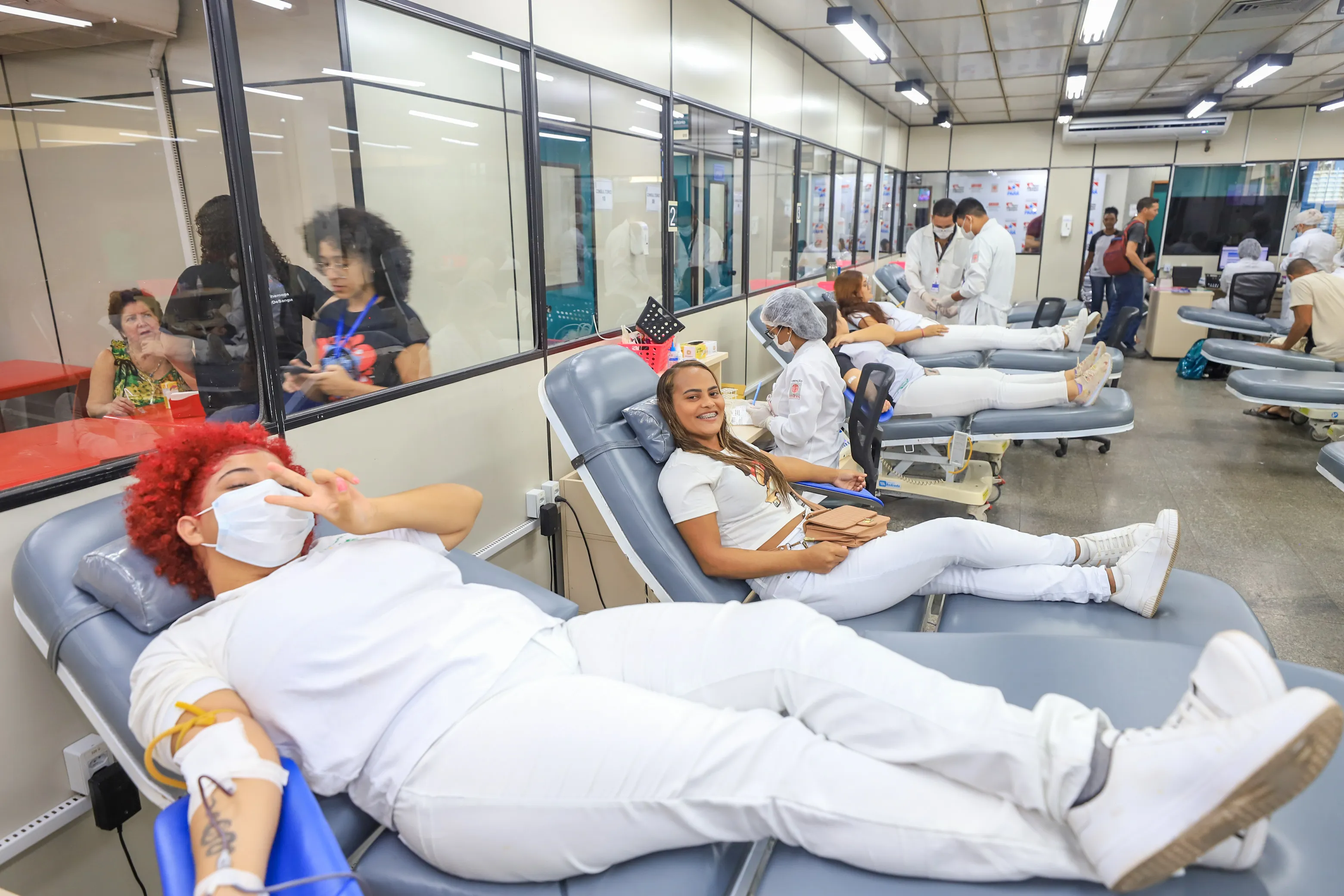 Campanha “Doe Sangue e Faça a Festa da Vida”, realizada pela Fundação Centro de Hemoterapia e Hematologia do Pará (Hemopa)