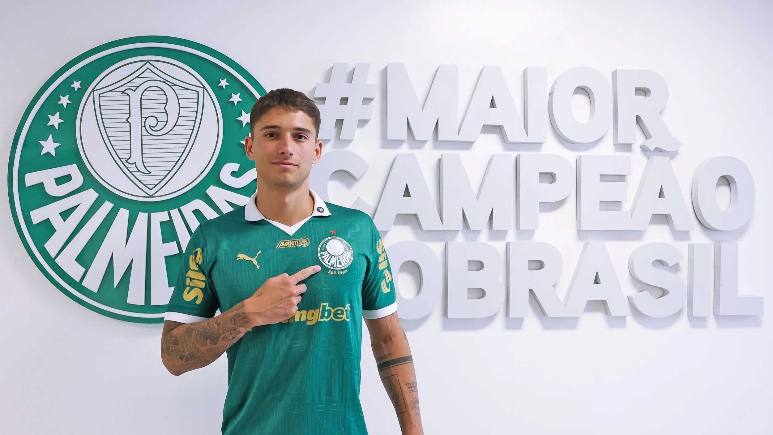 Jogador é mais uma contratação de peso para o time de Abel Ferreira