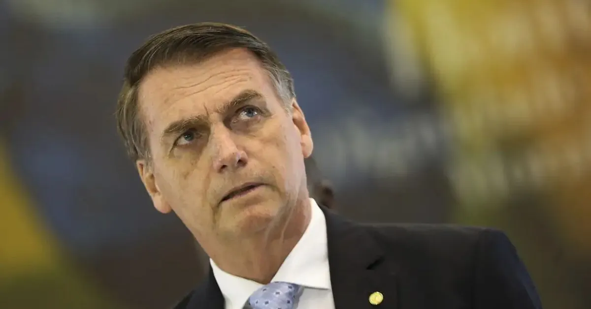 O procurador-geral também afirmou que Bolsonaro não exerce função que confira status de representação oficial do Brasil