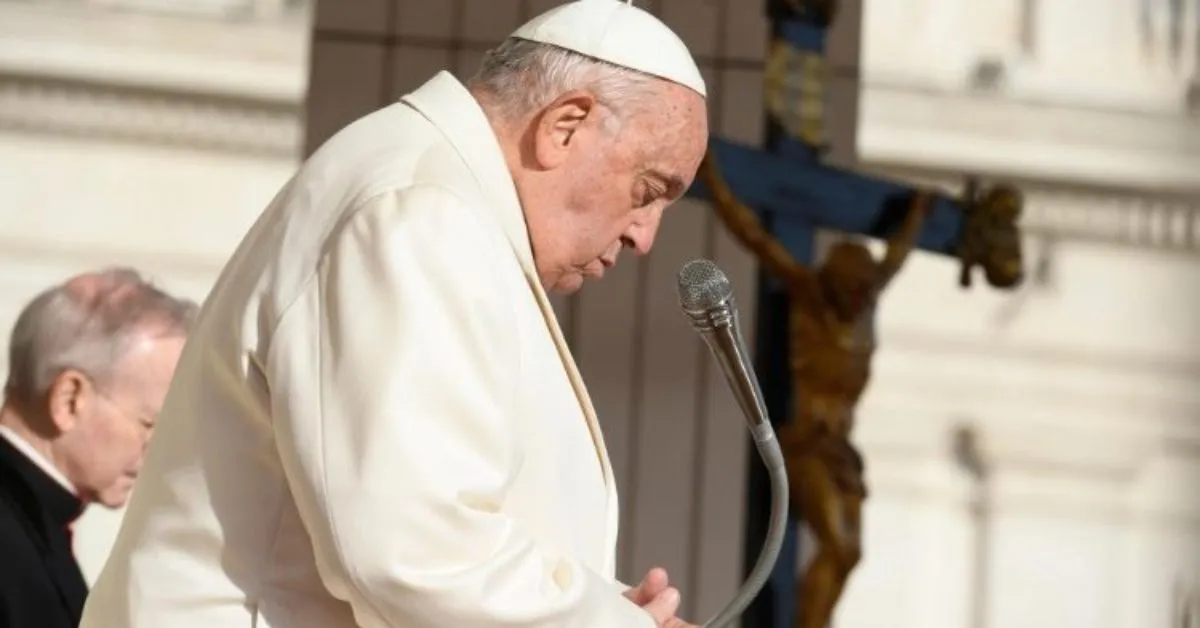 Papa continua em tratamento médico