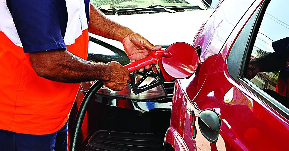 O DIÁRIO fez um levantamento do preço médio da gasolina em 9 postos de combustíveis da cidade.