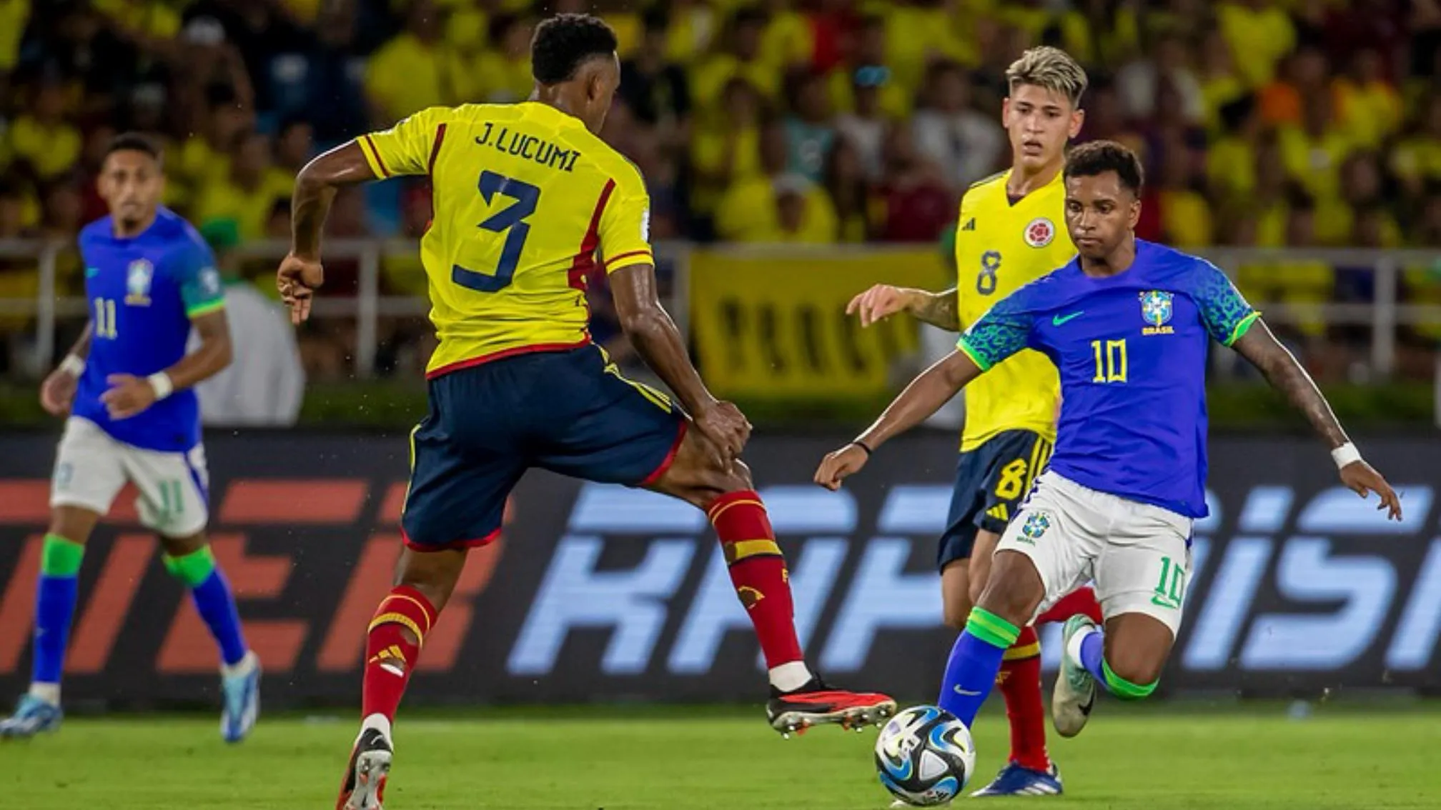 Brasil x Colômbia, às 21h45, pela Eliminatória da Copa do Mundo