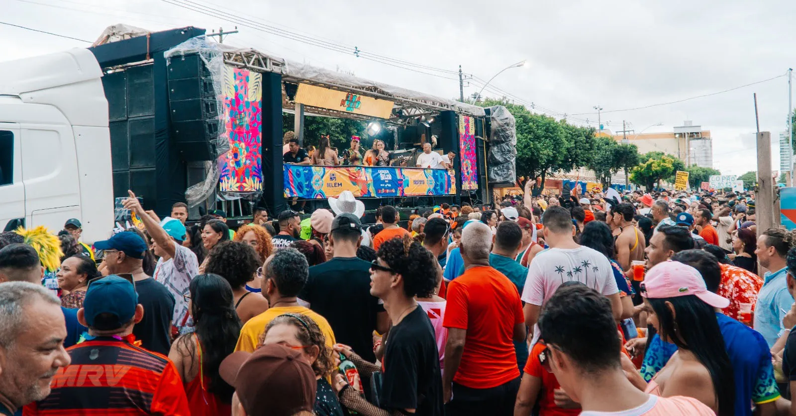 Carnaval em Belém: festividades se espalham pelo centro da cidade e pelas ilhas da capital, com escolas de samba, blocos e shows especiais.