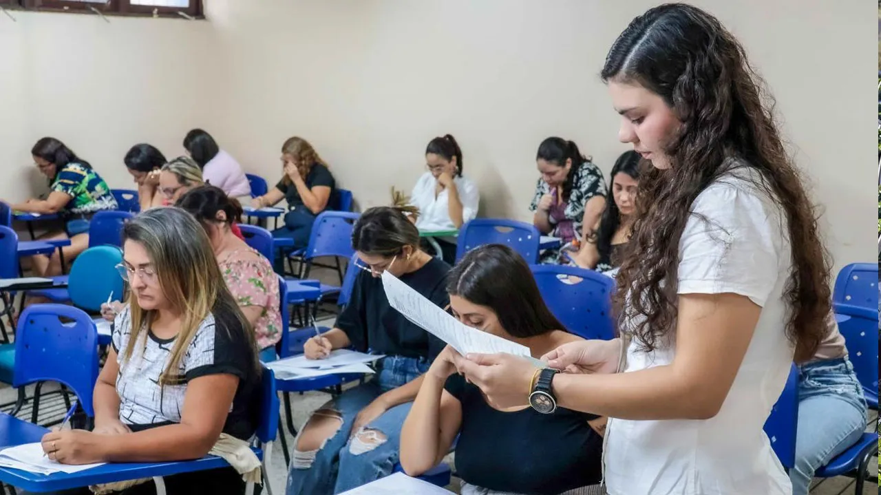 Imagem ilustrativa da notícia: Veja como ganhar bolsa de R$ 200 para estudar para o Enem