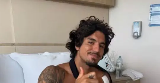 Após cirurgia, Gabriel Medina terá que enfrentar longo processo de recuperação.