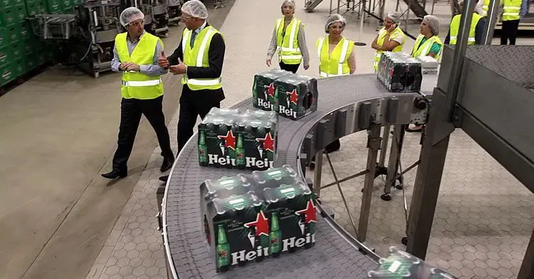 Heineken abre mais de 200 vagas com salário de até R$ 4.000. Veja as oportunidades!