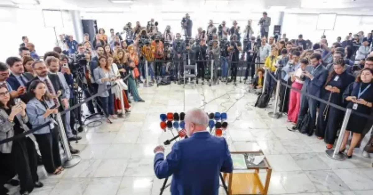 Lula deu entrevista coletiva nesta quinta-feira (30), em Brasília.