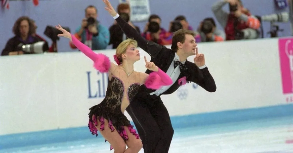 Yevgenia Shishkova e Vadim Naumov foram campeões mundiais de patinação em 1994.