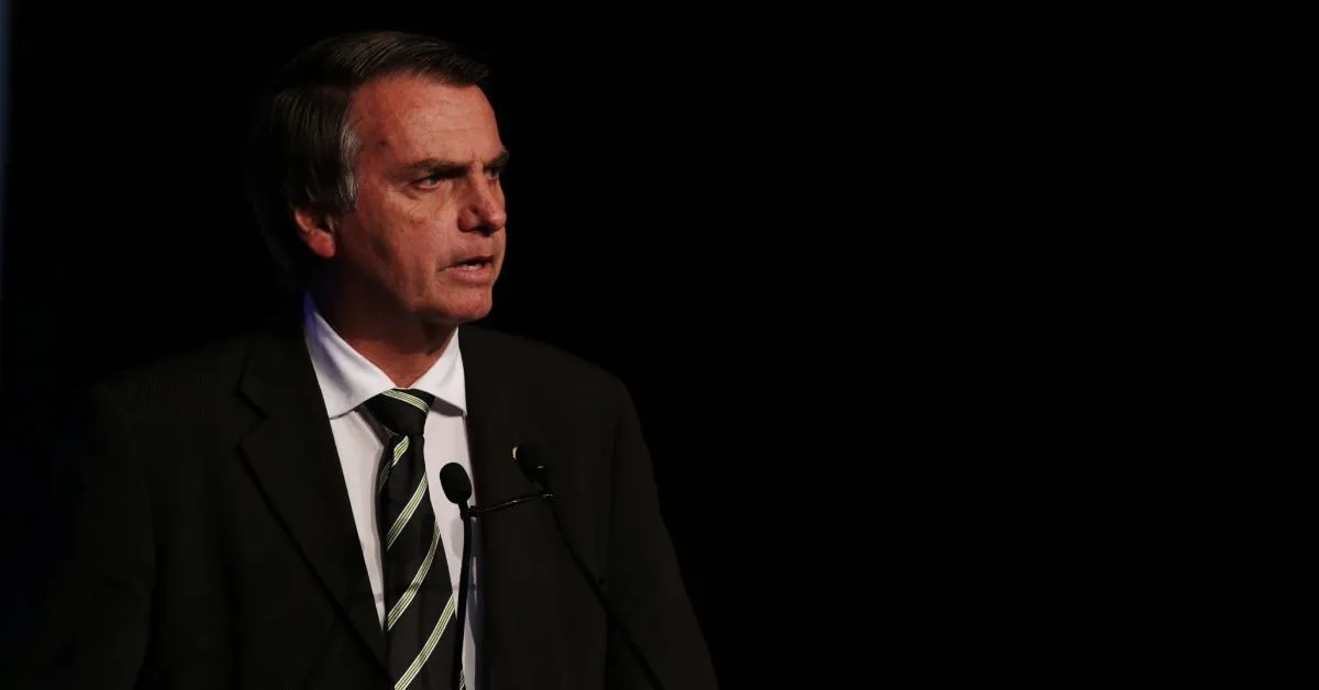 Jair Bolsonaro é denunciado por liderar uma tentativa de golpe de Estado após as eleições de 2022.