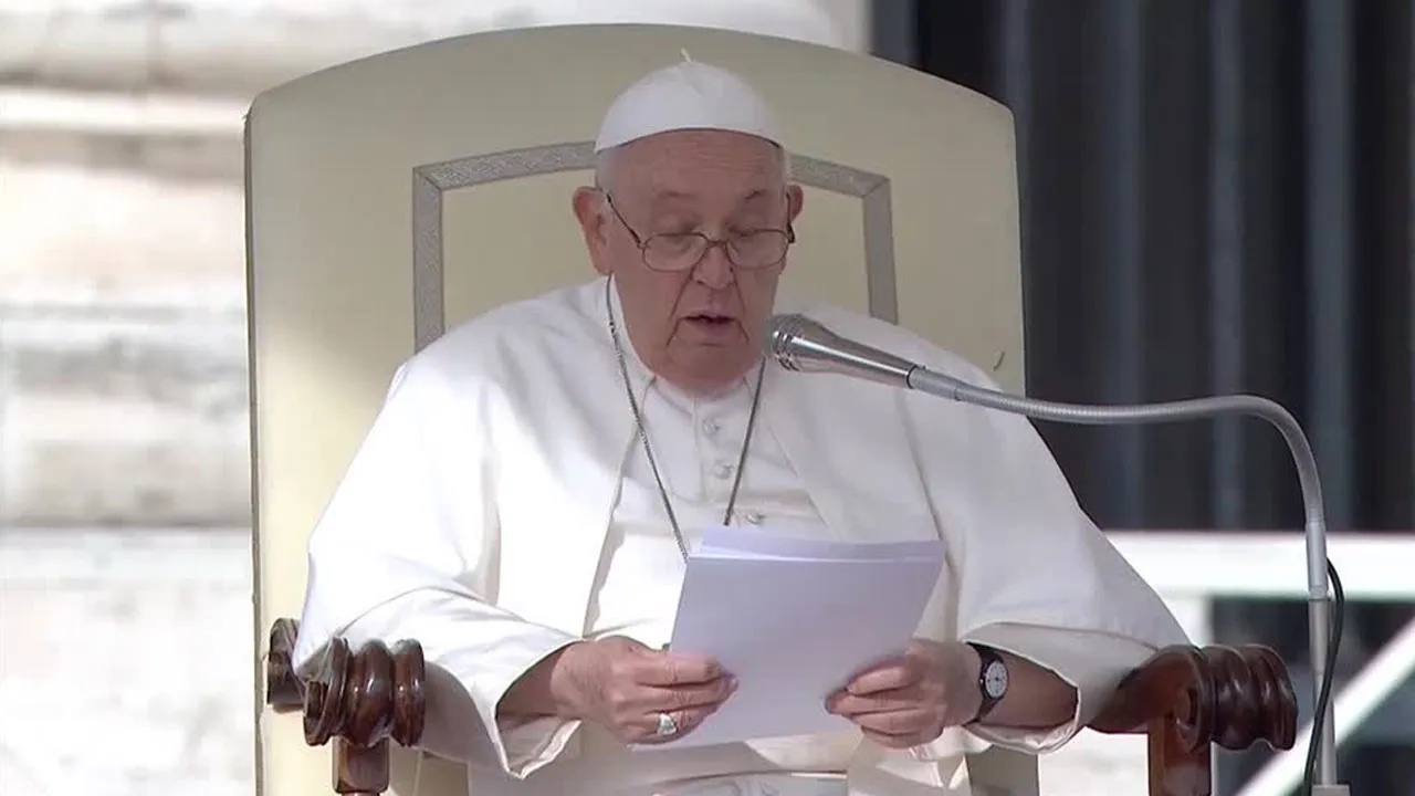 Imagem ilustrativa da notícia: Raio-x confirma melhora do papa Francisco, diz Vaticano