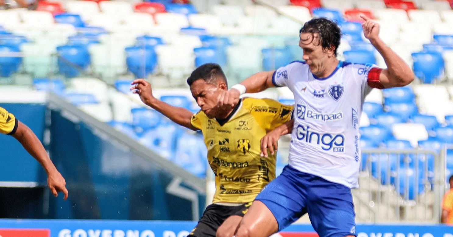 Aproveitando uma faha do goleiro do Castanhal, Nicolas abriu o placar para o Paysandu.