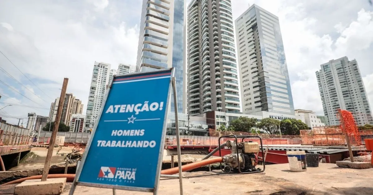 As obras de saneamento visam garantir a coleta adequada do esgoto sanitário dos imóveis localizados no entorno do Canal da Doca