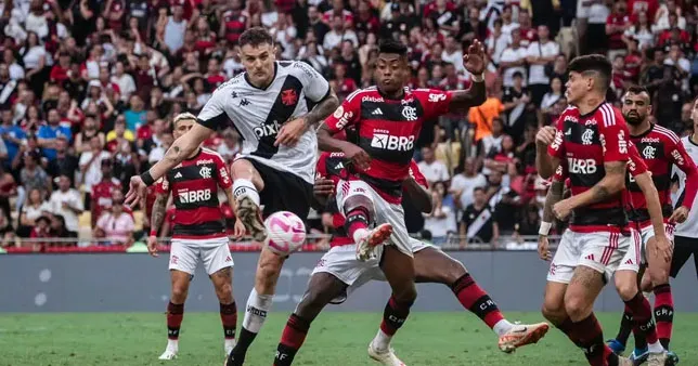 O jogo deste sábado (1) é válido pela semifinal do Campeonato Carioca e tem transmissão ao vivo a partir de 17h45.