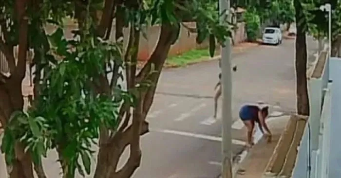 O "sequestrou aconteceu em poucos minutos, na manhã da última quinta-feira (13).