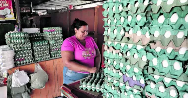 Fabiana Monteiro conta que a procura pelo ovo é a toda hora.