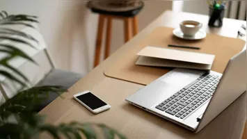 Imagem ilustrativa da notícia Veja como trabalhar de casa ganhando R$ 2,5 mil e benefícios