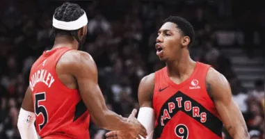 Em uma partida marcada pelas vaias ao hino dos Estados Unidos, o Raptors venceu Clippers pela NBA.