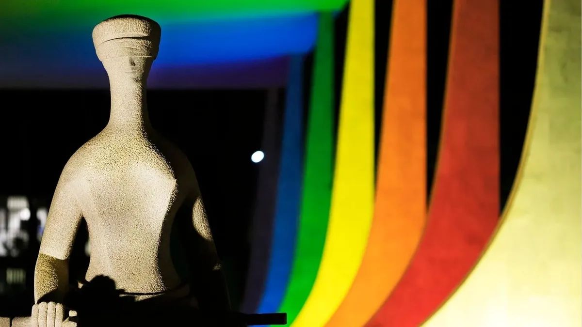 Imagem ilustrativa da notícia STF estende Maria da Penha a casais homoafetivos, trans e travestis  