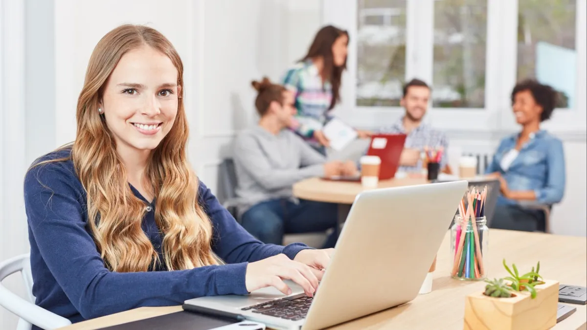 Imagem ilustrativa da notícia Mais de 76 mil vagas de estágio abertas pelo CIEE