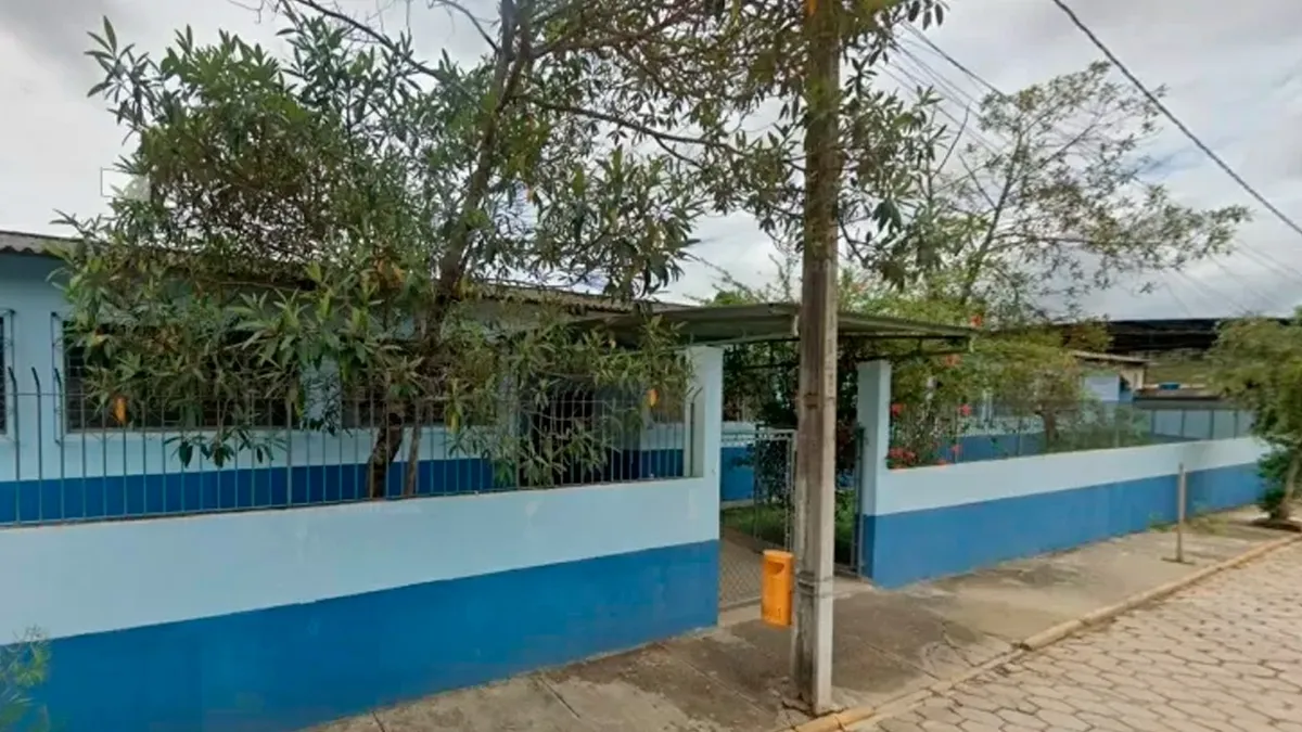 Imagem ilustrativa da notícia Alunos são internados após contato com cocaína em escola