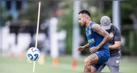 Neymar fez uma atividade física de transição do Santos nesta sexta-feira (21).