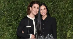 Favoritas ao Oscar, Fernanda Torres e Demi Moore se reencontram em Londres.