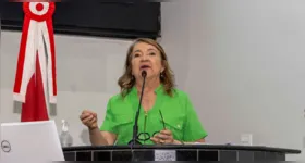 Projeto de lei, de autoria da deputada Maria do Carmo (PT)