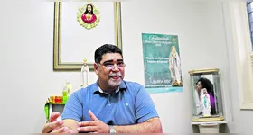 Segundo o padre Adilson Almeida, são realizadas cinco celebrações durante o dia em homenagem à Nossa Senhora de Lourdes.