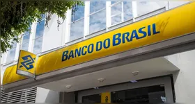 Os ganhos anuais de um escriturário, considerando o salário-base e os benefícios, podem ultrapassar R$ 100 mil