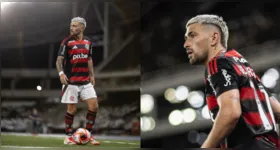 Com a camisa 10, o jogador recebeu apoio de ídolos do mengão